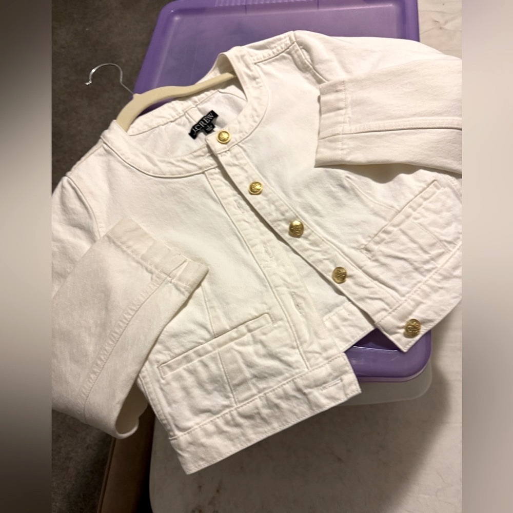 NWT LOUISA LADY JACKET FROM J. Crew. Cropped Button Jacket with Gold Buttons.6 - Picture 5 of 8